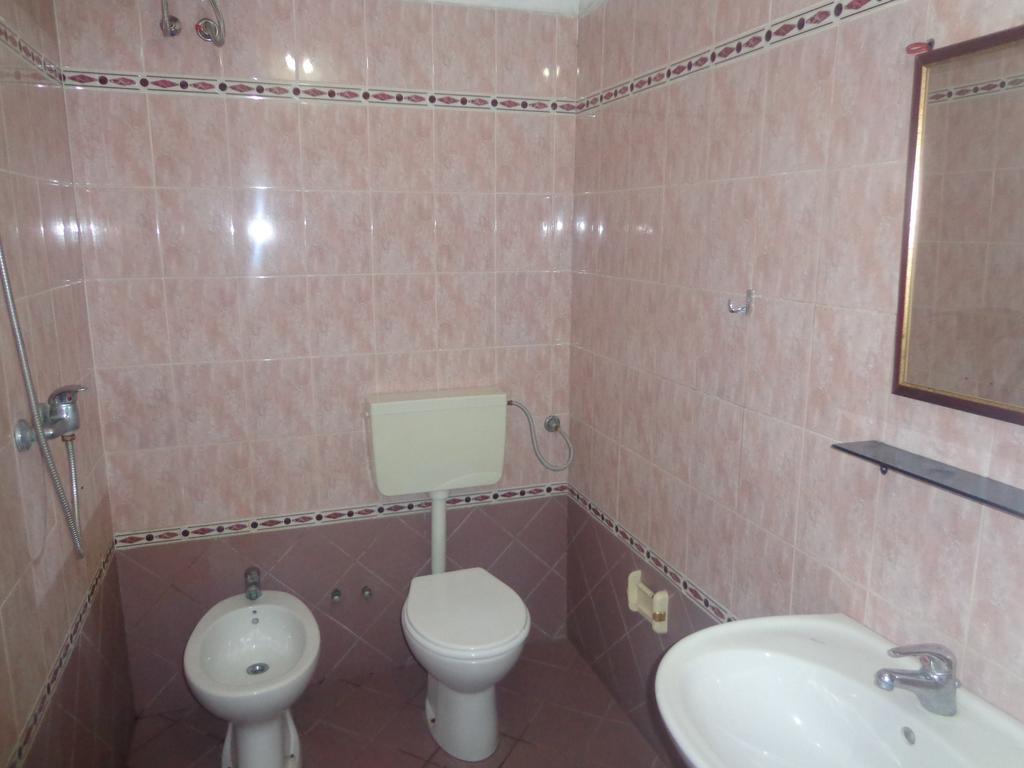 Hotel Nacional Durres Phòng bức ảnh